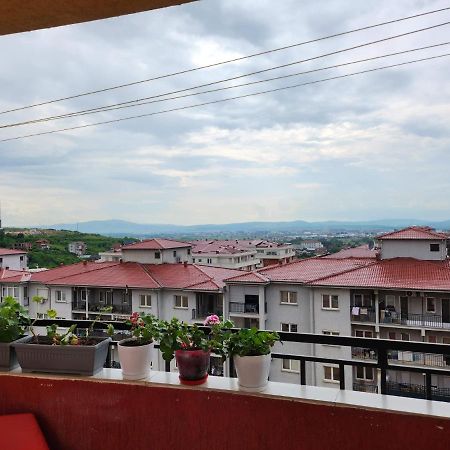 One Bedroom Apartment - Close The City Center! Prishtina بريشتاين المظهر الخارجي الصورة