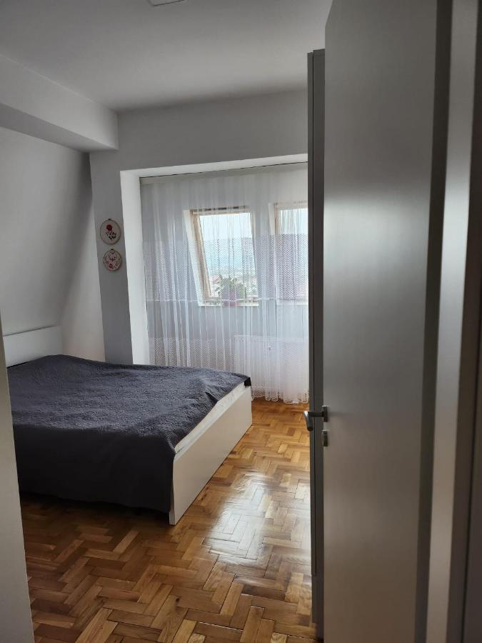 One Bedroom Apartment - Close The City Center! Prishtina بريشتاين المظهر الخارجي الصورة